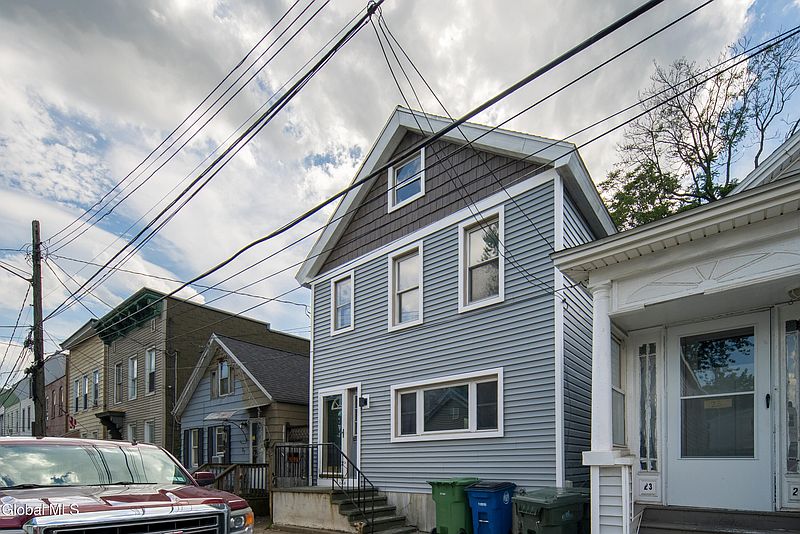 2nd image of 25 Lancaster Street