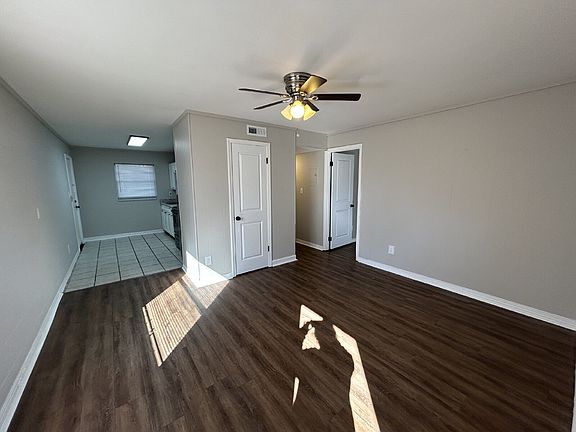 5th image of 2150 Saxon St #A