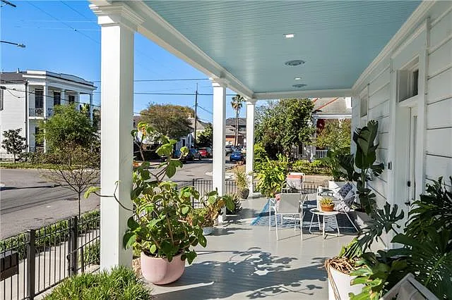 4 bed, 3.5 bath, 3300 sqft, $6,900 — Photo 4