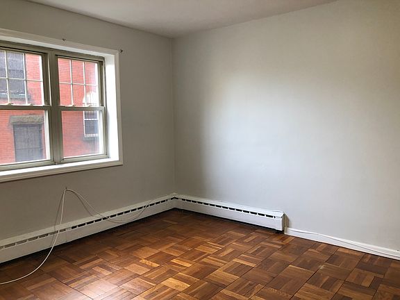 3rd image of 36 Duncan Ave #23E