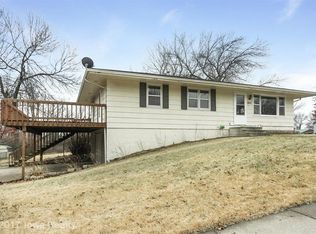 1611 W 5th Ave, Indianola, IA 50125