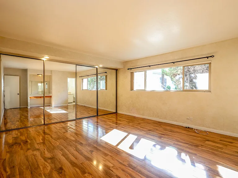 822 S Alma St #1 — Photo 15