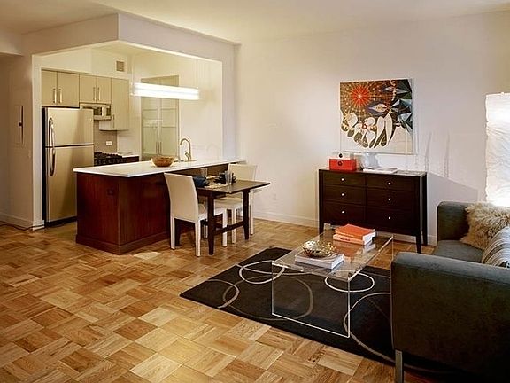 5th image of 312 11th Ave APT 20B