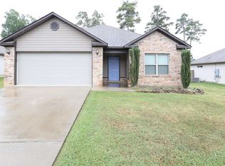 2073 Dandelion Dr, Benton, AR 72019