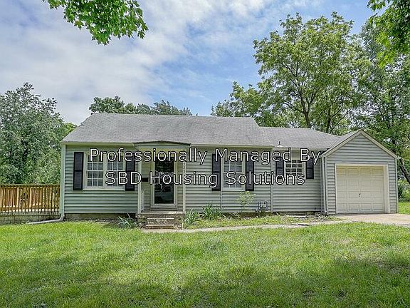 2nd image of 11225 Applewood Dr