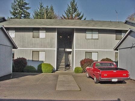 1st image of 1424 NE 140th Ave #C