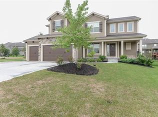 21203 W 45th Pl, Shawnee, KS 66218