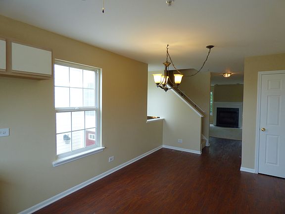 4th image of 1175 Shorewood Ct Unit 1175