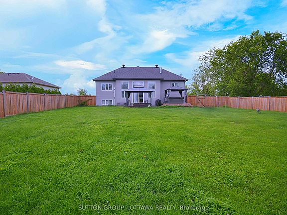 2nd image of 588 Russell Rd