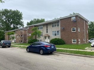 1114 Ash Dr, Elgin, IL 60120