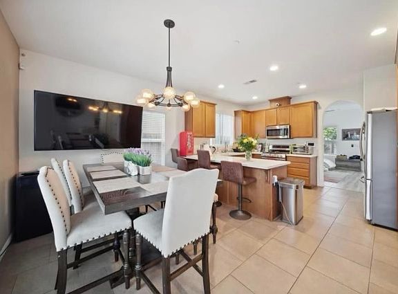 5th image of 544 Mary Ln