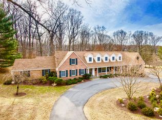 8821 Belmart Rd, Potomac, MD 20854