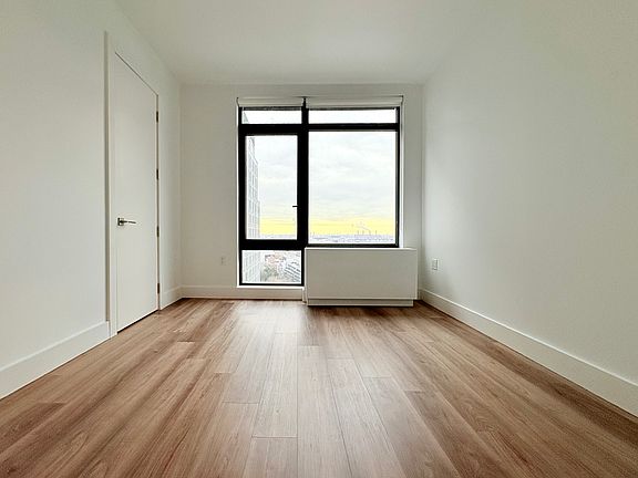 2nd image of 228 E 135th St #2131