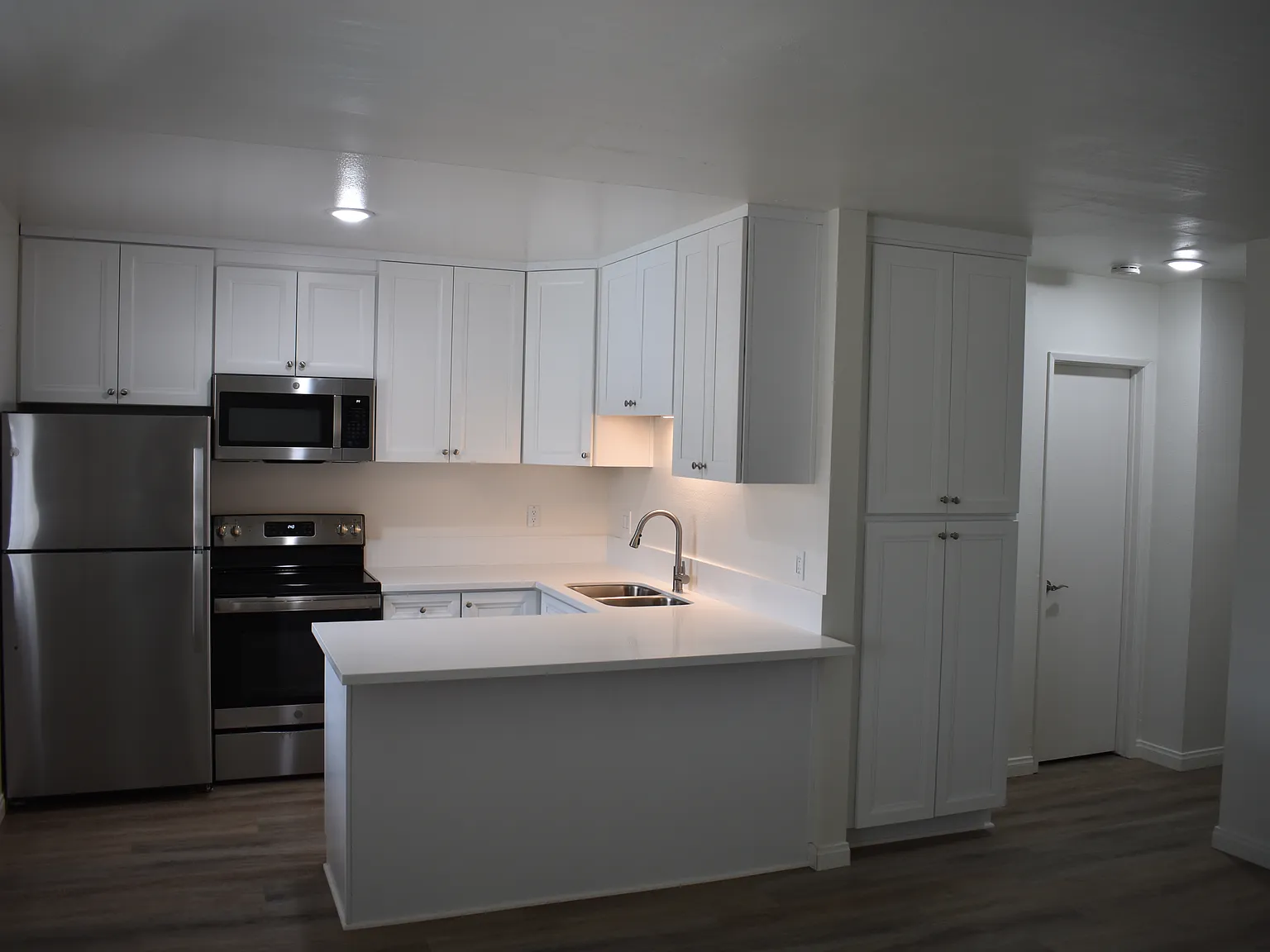 Vista del Sol Apartments — Photo 2