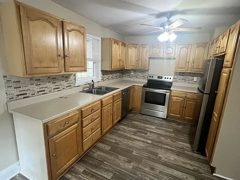 1219 East Dr — Photo 20