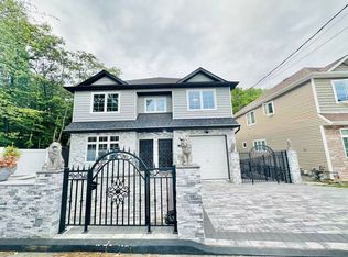 74 Harris Ln #2F, Staten Island, NY 10309