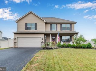 5733 Whinstone Way, Chambersburg, PA 17202