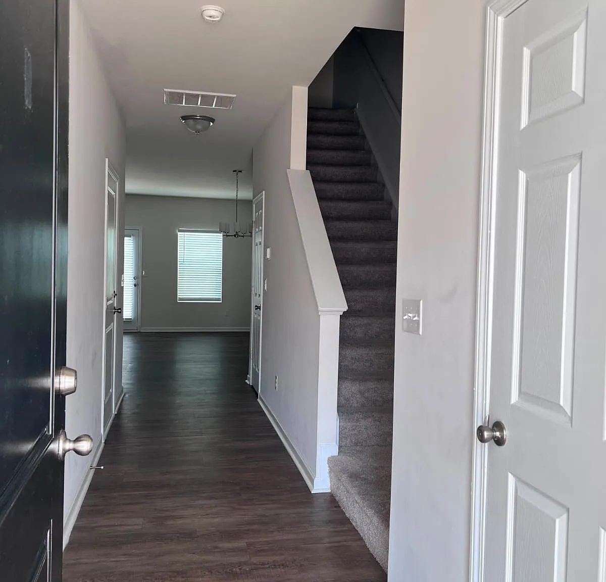 3 bed, 1698 sqft, $2,000 — Photo 4