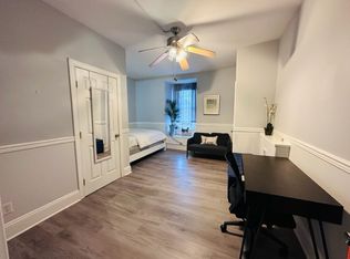 517 S 41st St #3R, Philadelphia, PA 19104