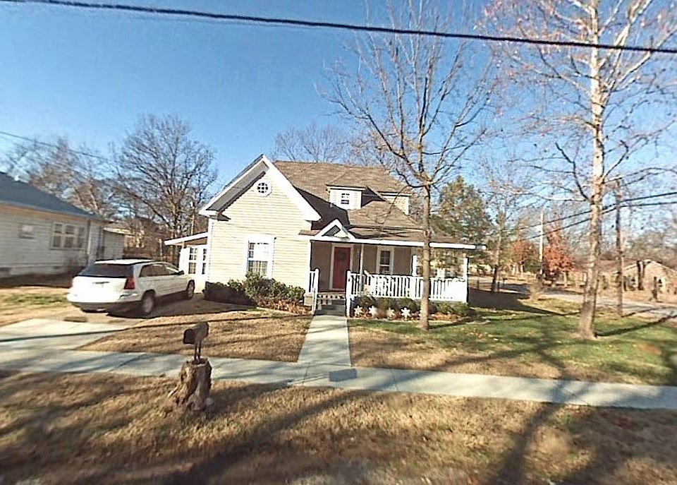 1st image of 702 S Wright St