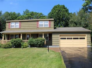 8233 Dexter Pkwy, Baldwinsville, NY 13027