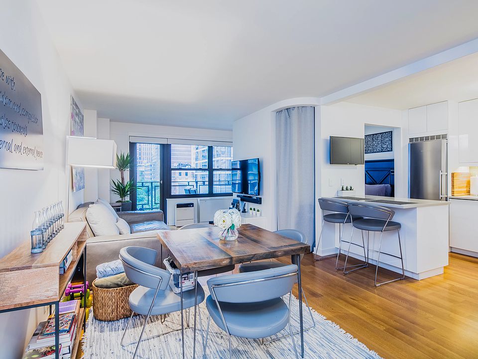 1st image of 160 W End Ave APT 7B
