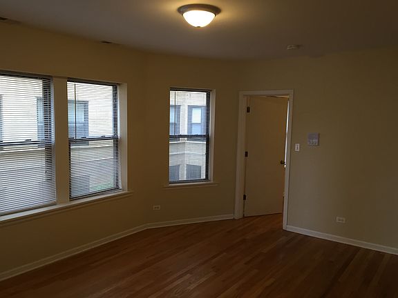 4th image of 2803D W Lawrence Ave APT 1S