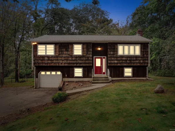 130-132 Great Plain Road, Danbury, CT 06811