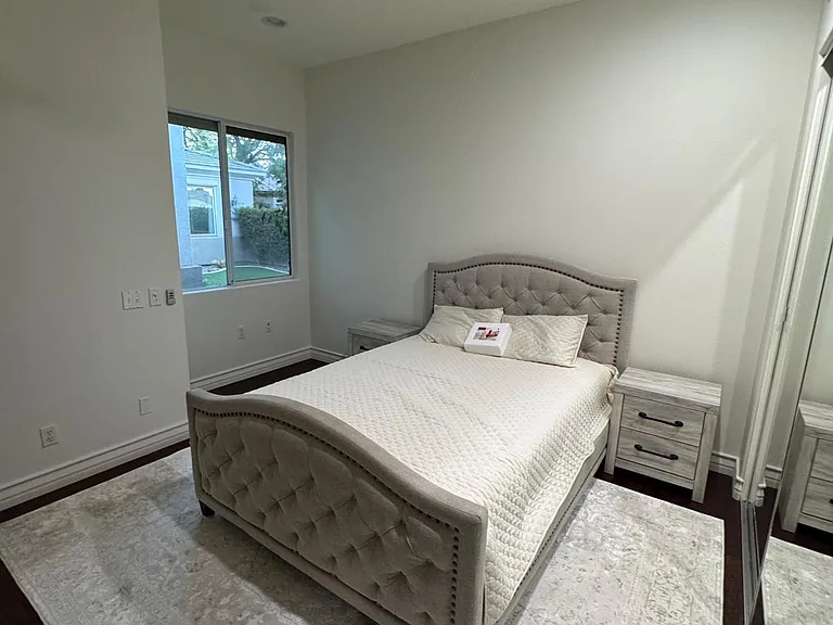 5 Chopin Ct — Photo 45