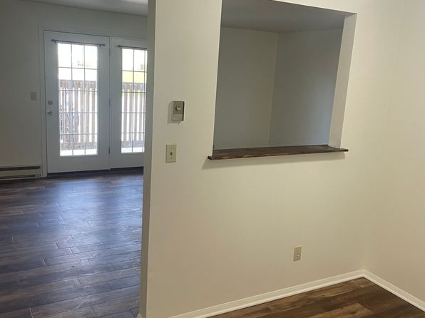 3036 La Salle Ave APT 2B