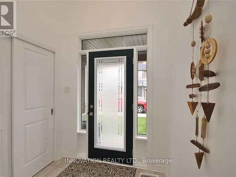 527 Rioja St — Photo 3