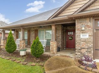 809 Dollar St, Cave Springs, AR 72718