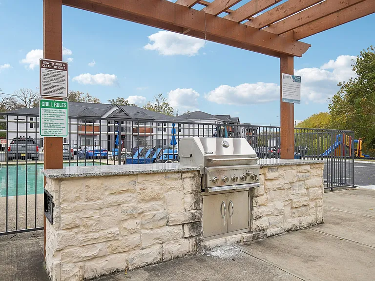Residents Grilling Space
