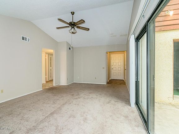 4th image of 3379 Glenn Mottin Way S