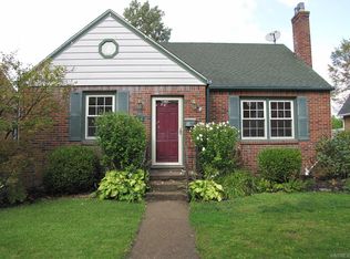 40 Hyledge Dr, Amherst, NY 14226