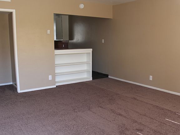 3rd image of 1710-1720 Buena Vista St #1710