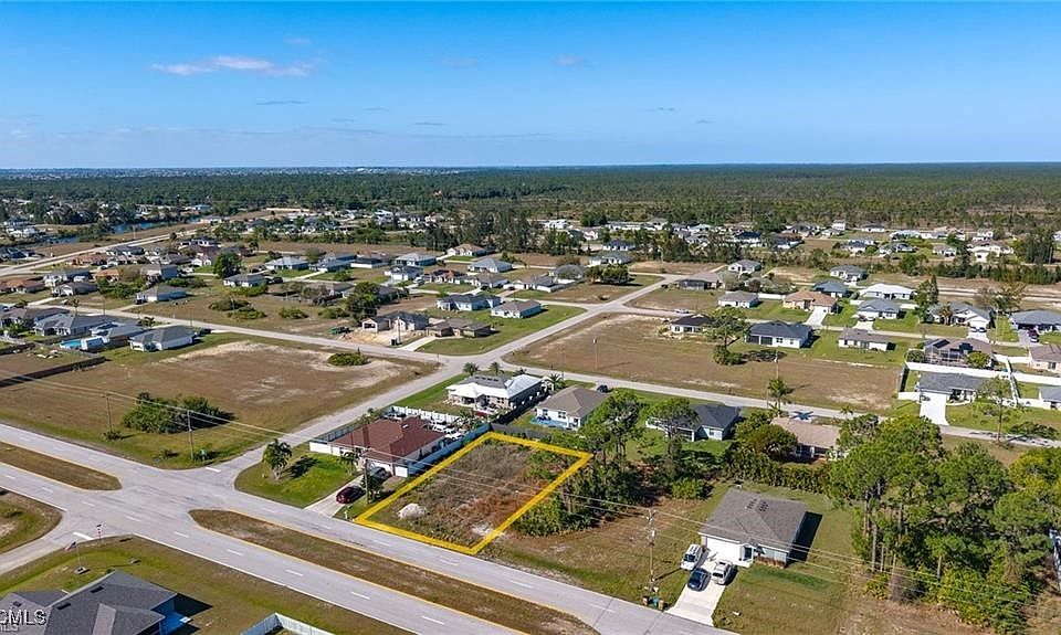 1st image of 4004 W Gator Cir