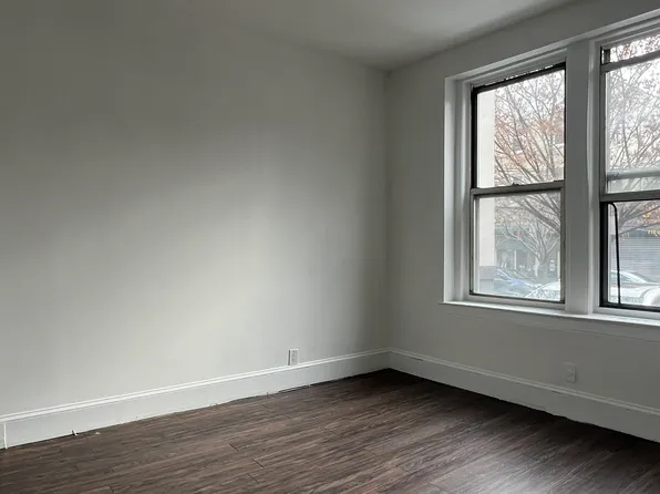 24-16 29th Street image 3 of 7