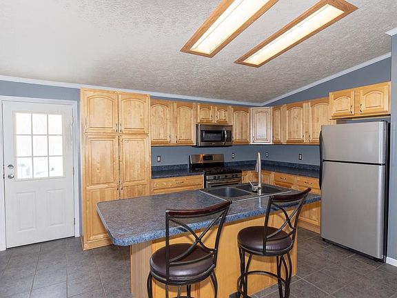 3rd image of 29723 Ashford Dr