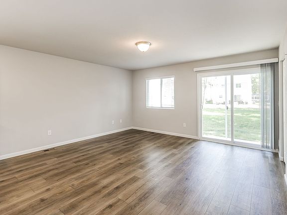 4th image of 507 Burr St