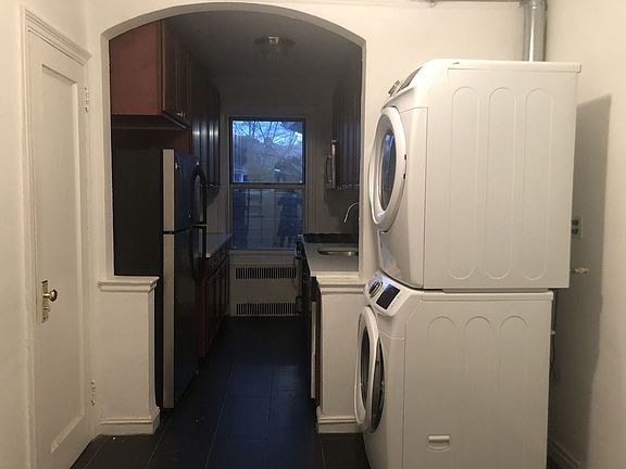 2nd image of 585 E 16th St APT 1C