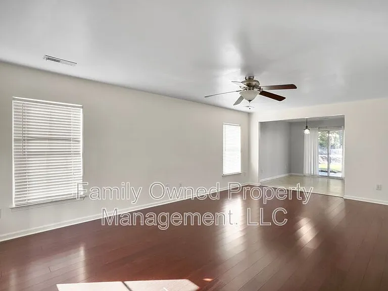 100 Salem Creek Dr — Photo 7