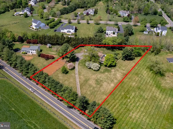 372 Route 526 Rd, Cream Ridge, NJ 08514