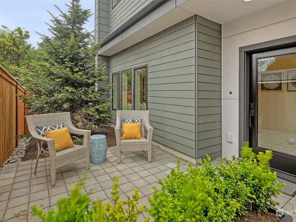 3727 Wallingford Avenue N, Seattle, WA 98103