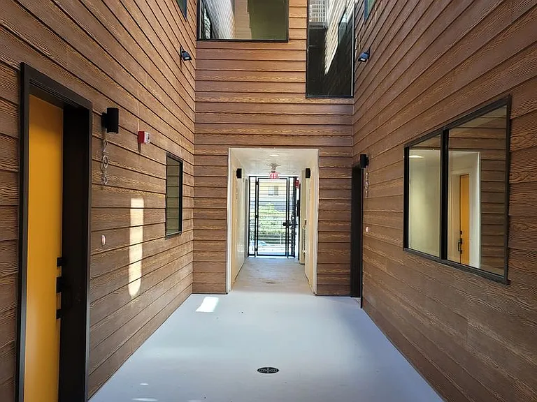 862 Moraga Dr. — Photo 15