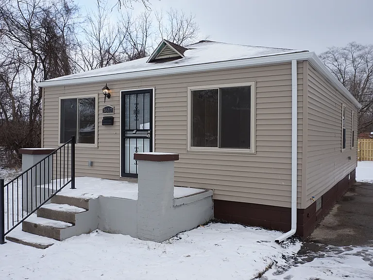 3617 Spring Hill Ave — Photo 2