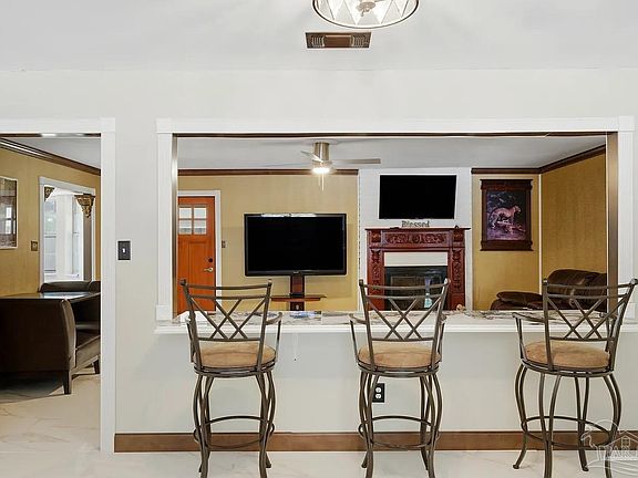 4th image of 5570 Charbar Dr
