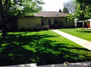 2727 S Emerson St, Englewood, CO 80113