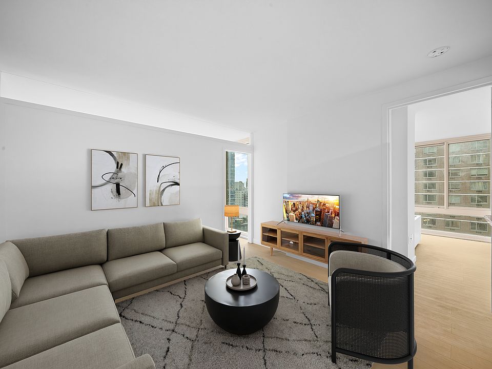 1st image of 260 W 54th St APT 21K