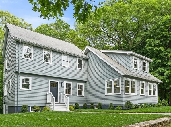 9 Brookside Pl, Winchester, MA 01890